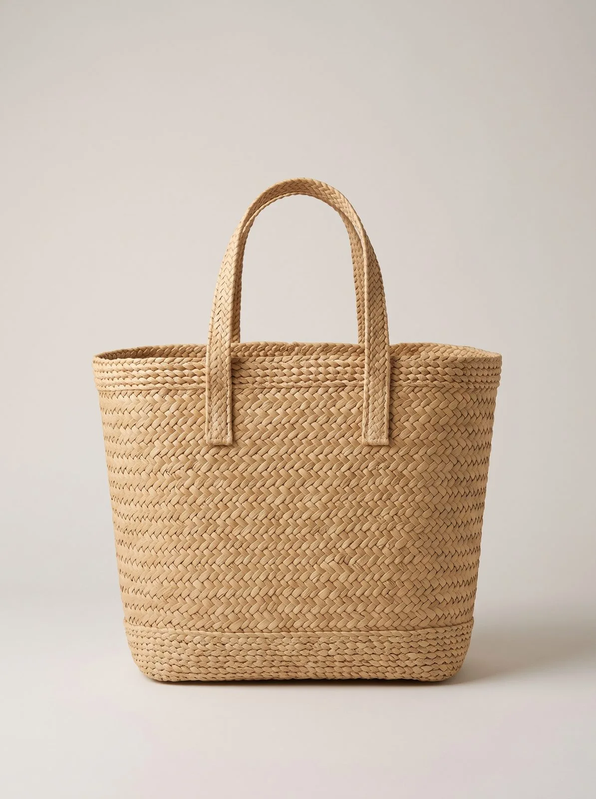 So erkennen Sie echtes Raffia von einem Imitat